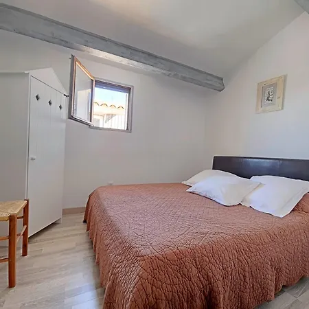Duplex Renove Avec Climatisation Pres De La - Fr-1-475-213 Lägenhet